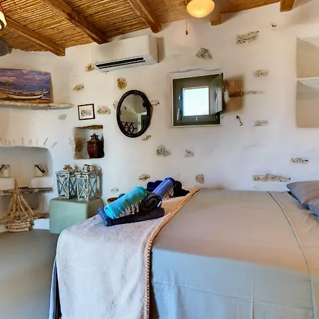 Holiday home Eleonas Villas, Near Lolantonis Parikia (Paros)